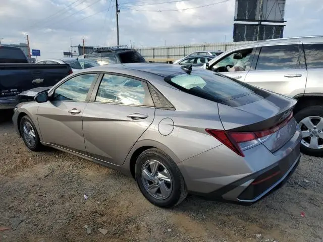 2024 HYUNDAI ELANTRA SE  
