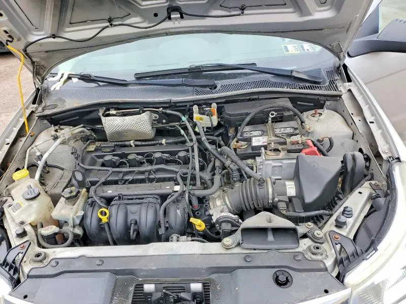 2011 FORD FOCUS SE  