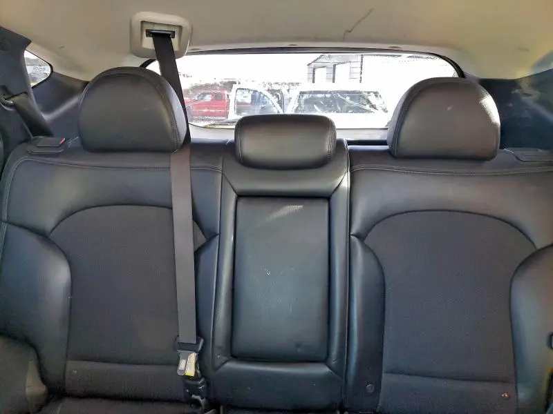 2010 HYUNDAI TUCSON GLS  