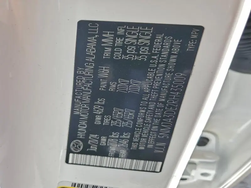 2024 HYUNDAI TUCSON SE  