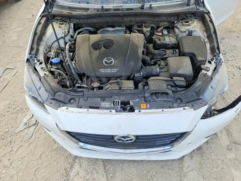 2017 MAZDA 3 TOURING  