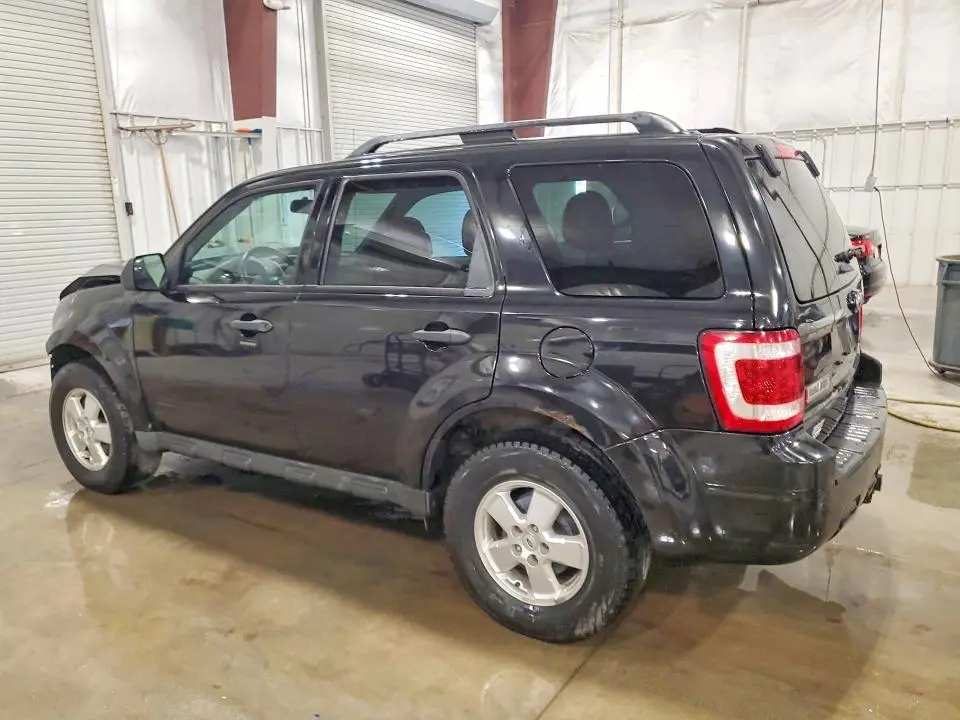 2011 FORD ESCAPE XLT  