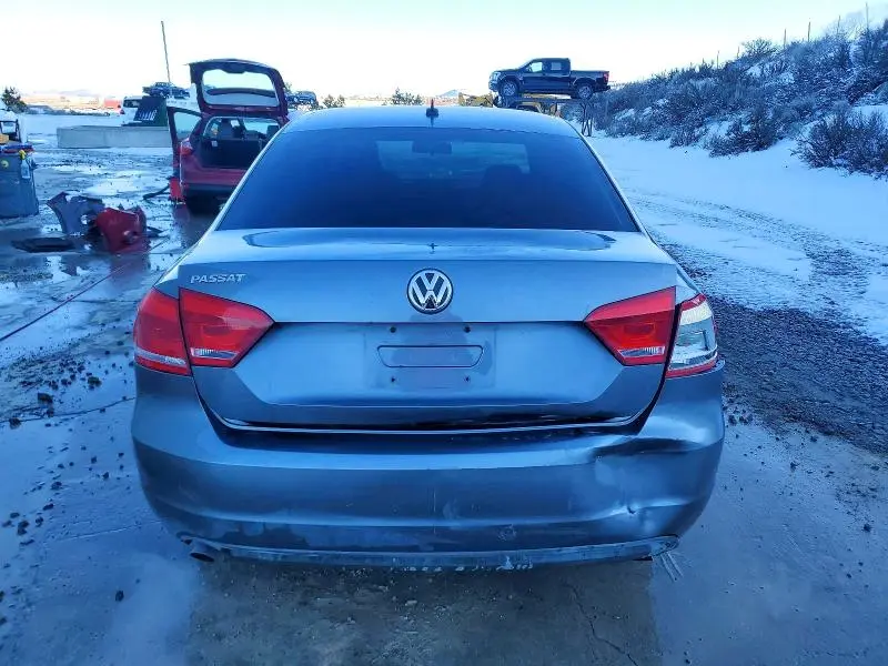 2012 VOLKSWAGEN PASSAT S  