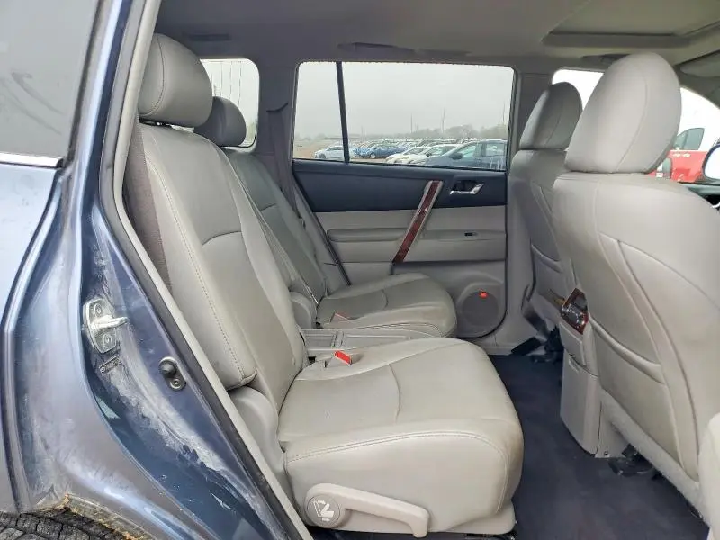 2012 TOYOTA HIGHLANDER LIMITED  
