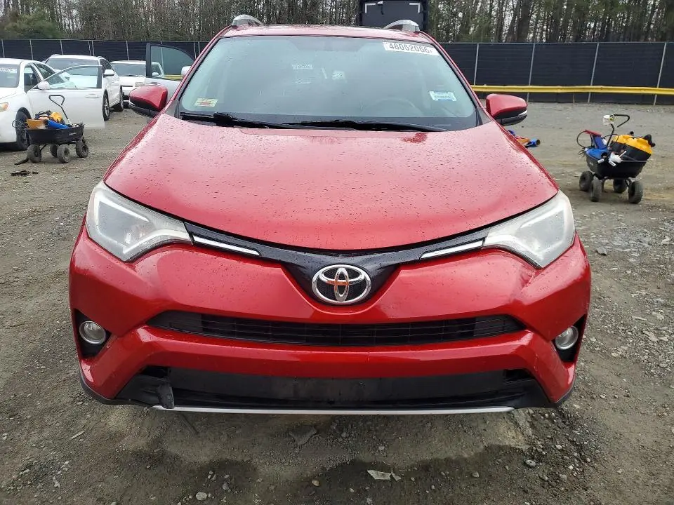 2016 TOYOTA RAV4 XLE  