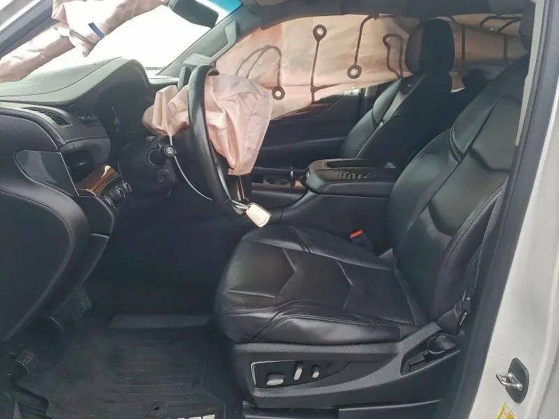 2017 CADILLAC ESCALADE LUXURY  