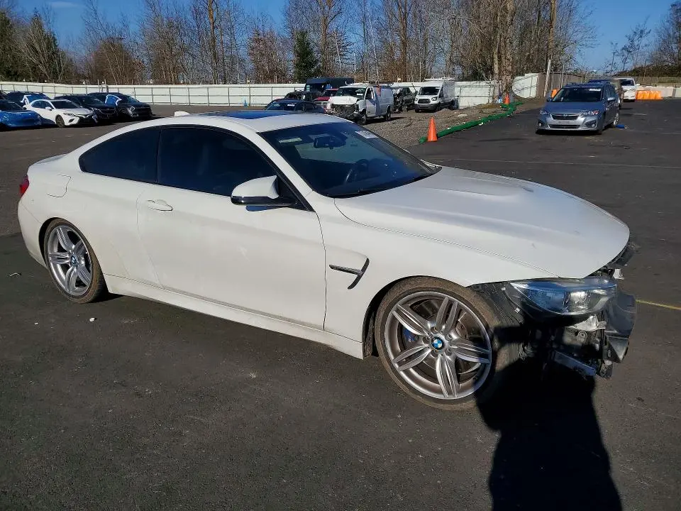 2015 BMW M4   