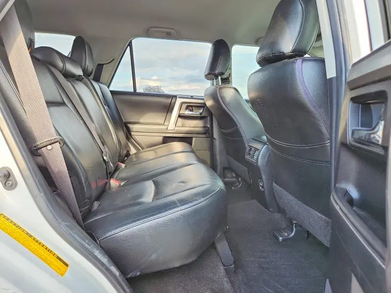 2014 TOYOTA 4RUNNER SR5  
