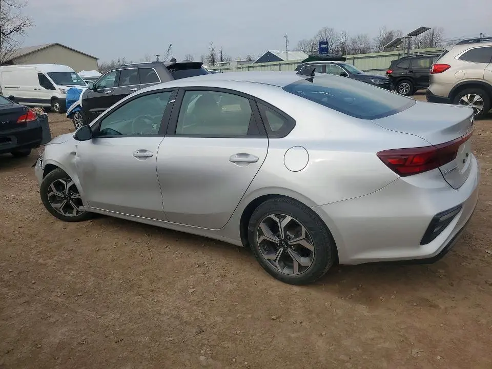 2021 KIA FORTE LXS  