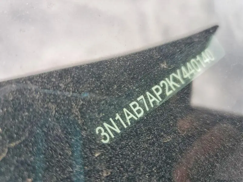 2019 NISSAN SENTRA SV  