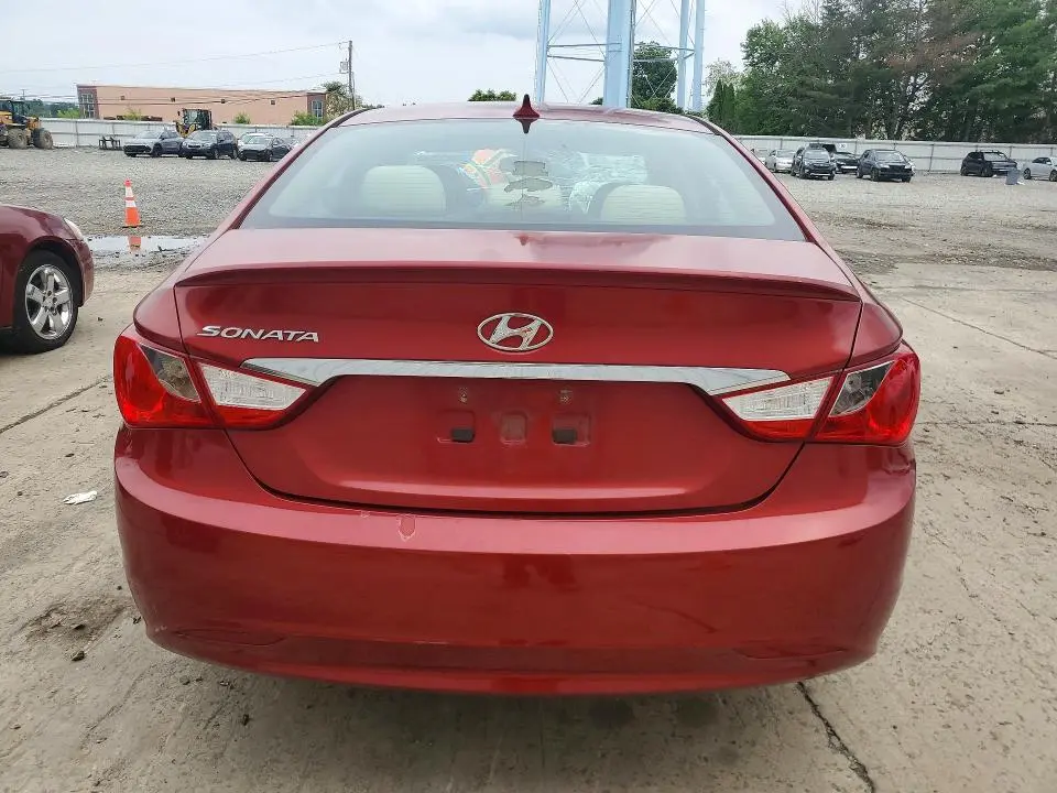 2013 HYUNDAI SONATA GLS  