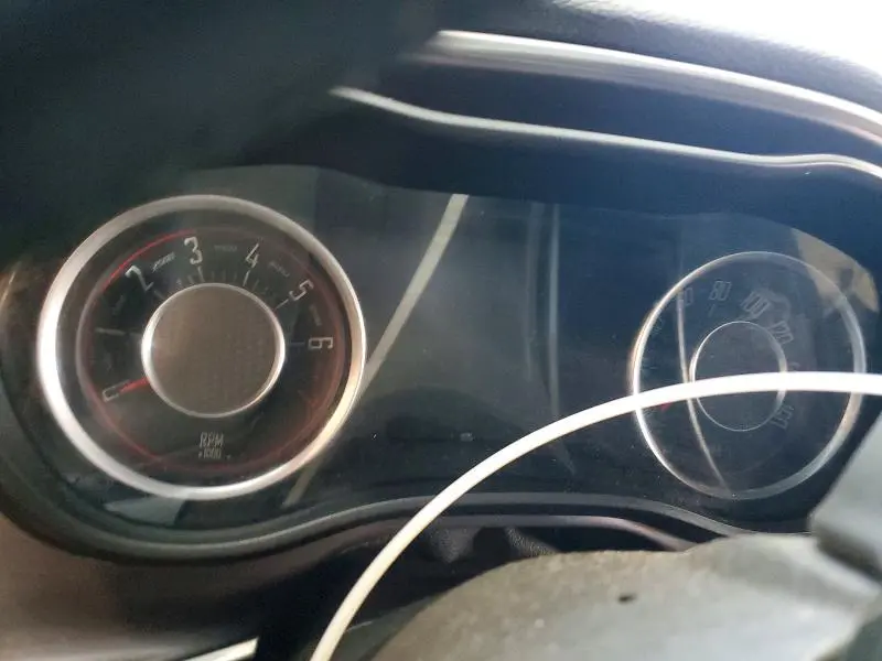 2015 DODGE CHALLENGER SXT  