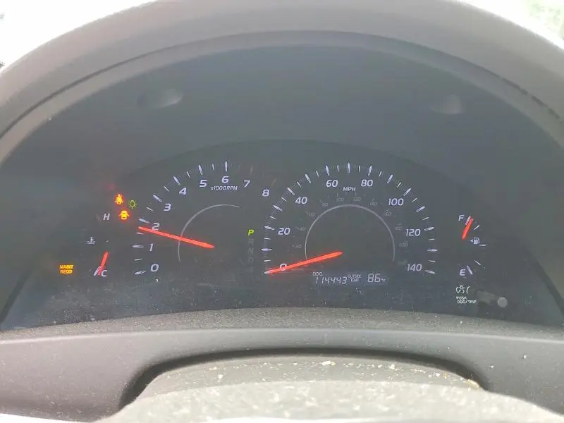 2010 TOYOTA CAMRY LE  