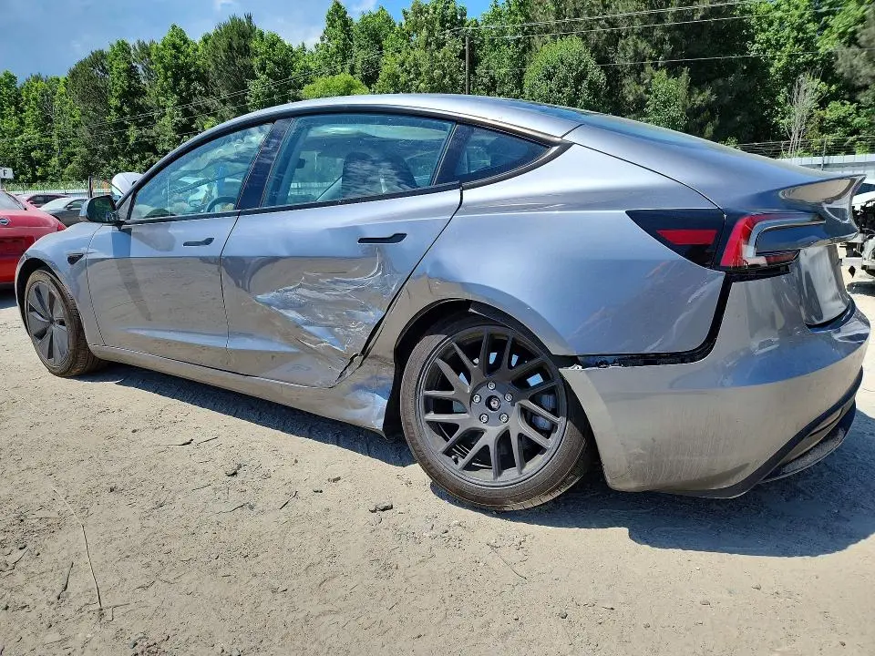 2025 TESLA MODEL 3   