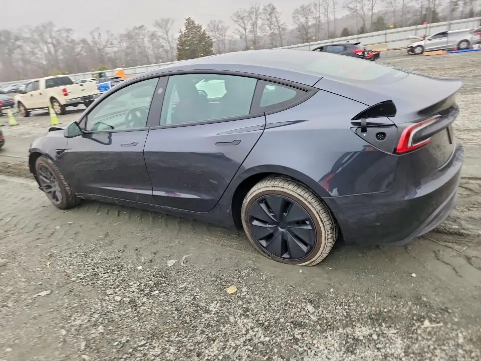 2024 TESLA MODEL 3   