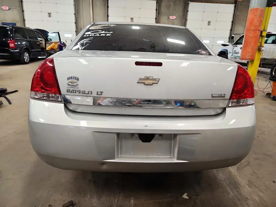 2011 CHEVROLET IMPALA LT  