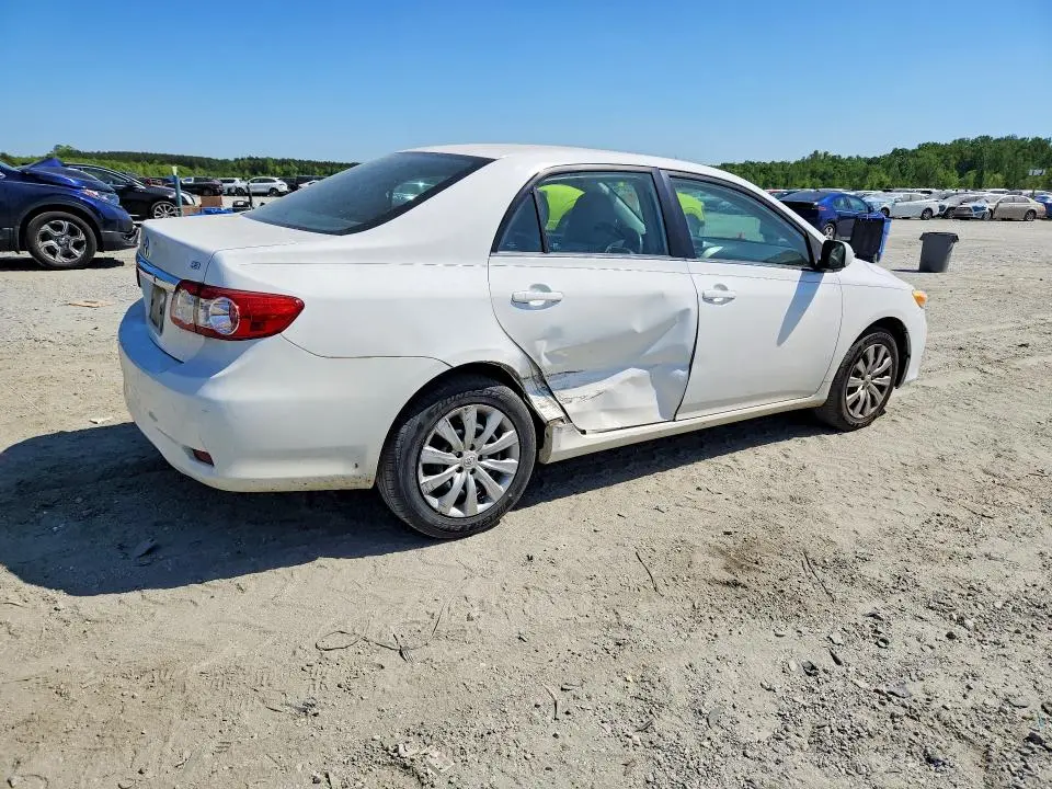2013 TOYOTA COROLLA LE  