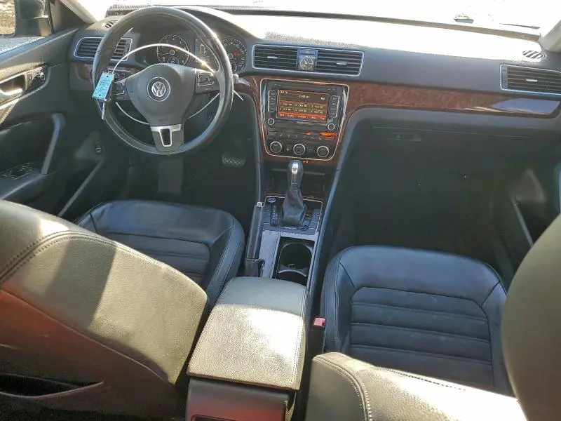 2012 VOLKSWAGEN PASSAT SEL  