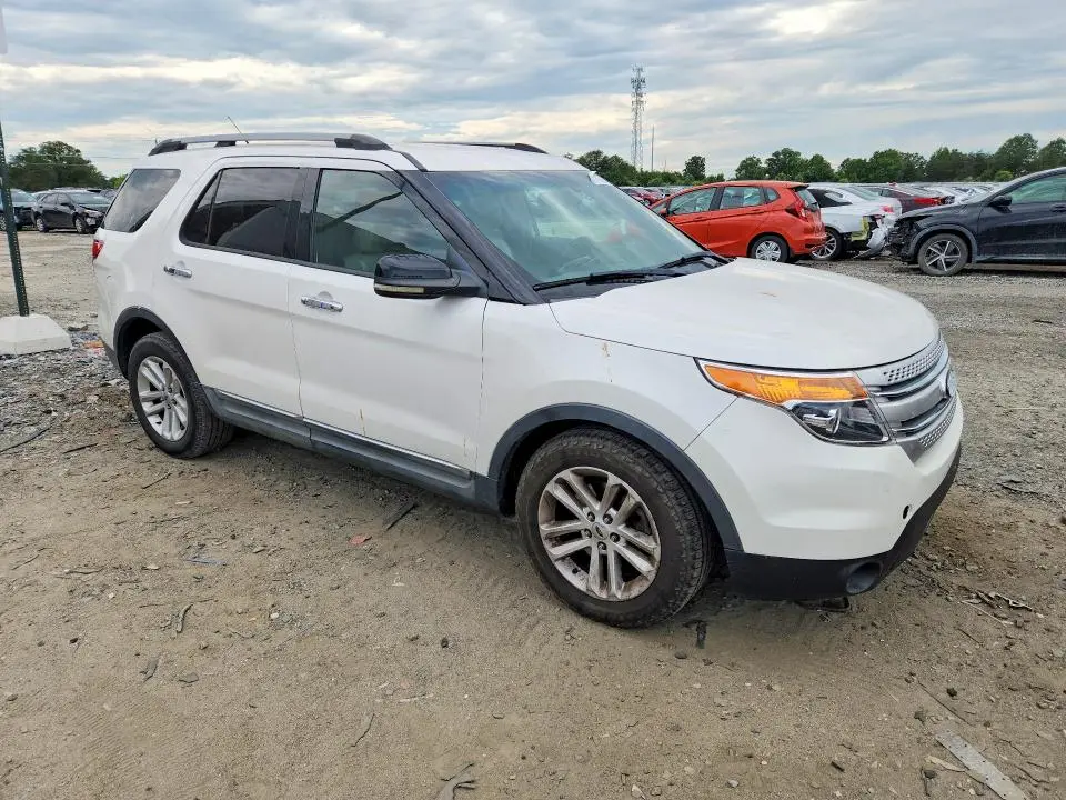 2011 FORD EXPLORER XLT  