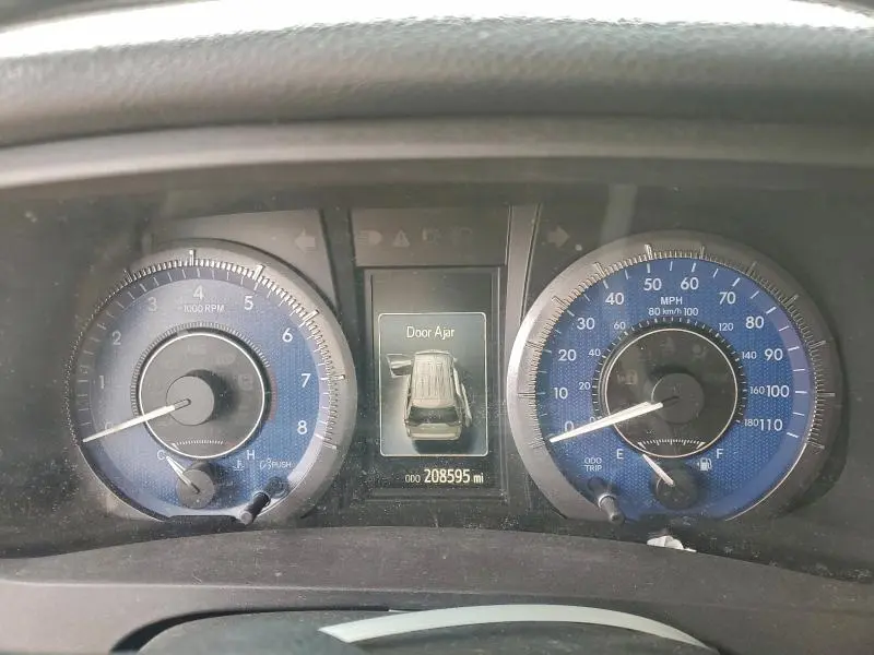 2015 TOYOTA SIENNA XLE  