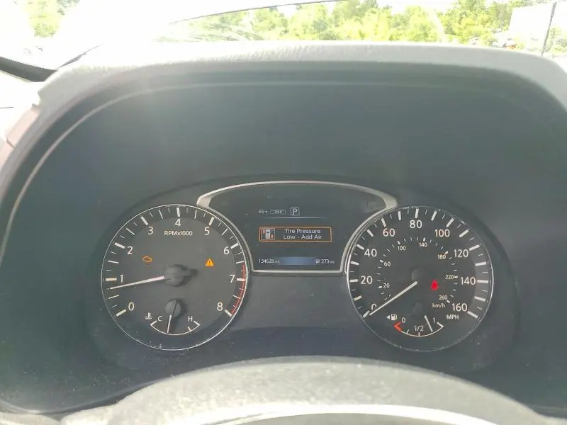 2016 NISSAN PATHFINDER SV  