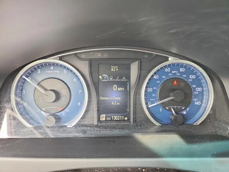 2016 TOYOTA CAMRY XLE  