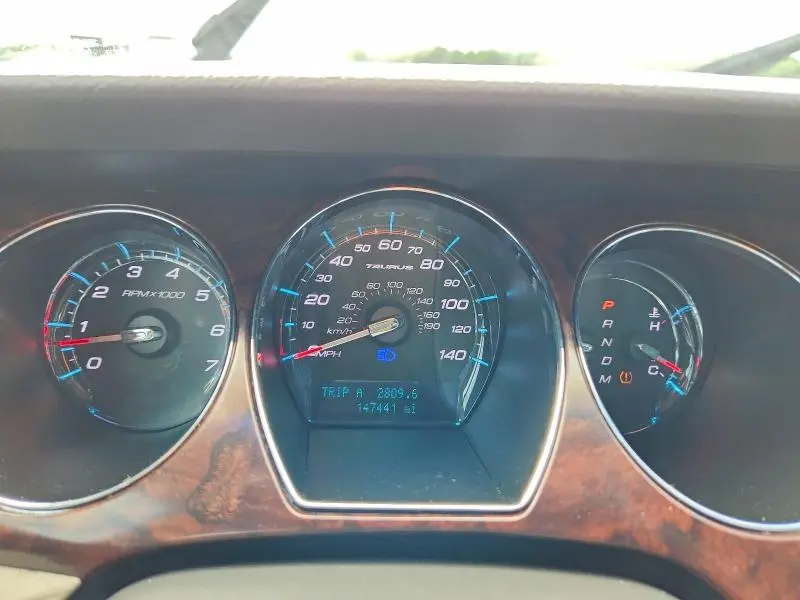 2012 FORD TAURUS SEL  