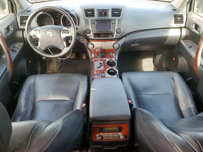 2013 TOYOTA HIGHLANDER LIMITED  