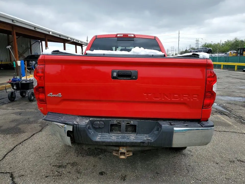 2014 TOYOTA TUNDRA SR5  
