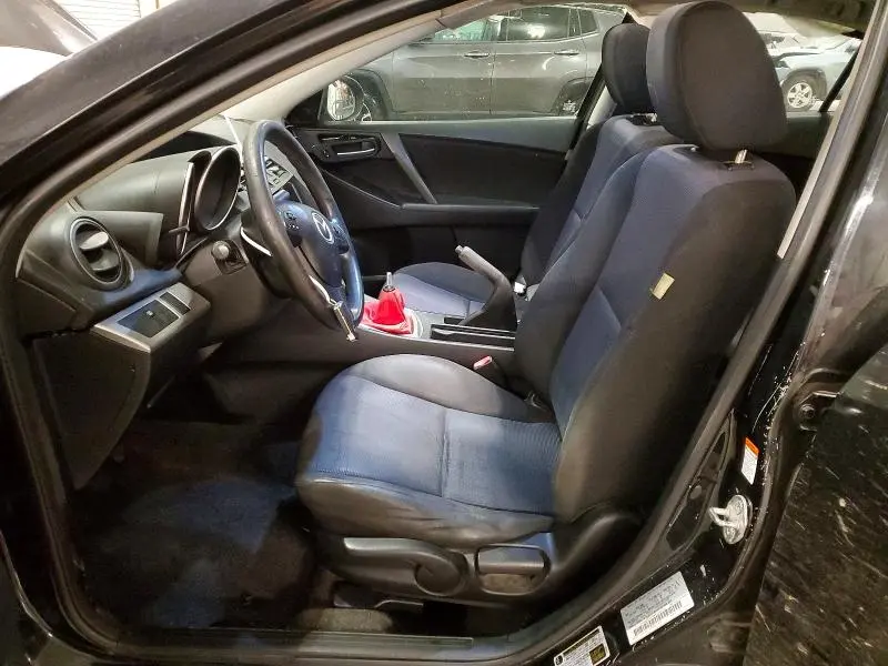 2010 MAZDA 3 I  