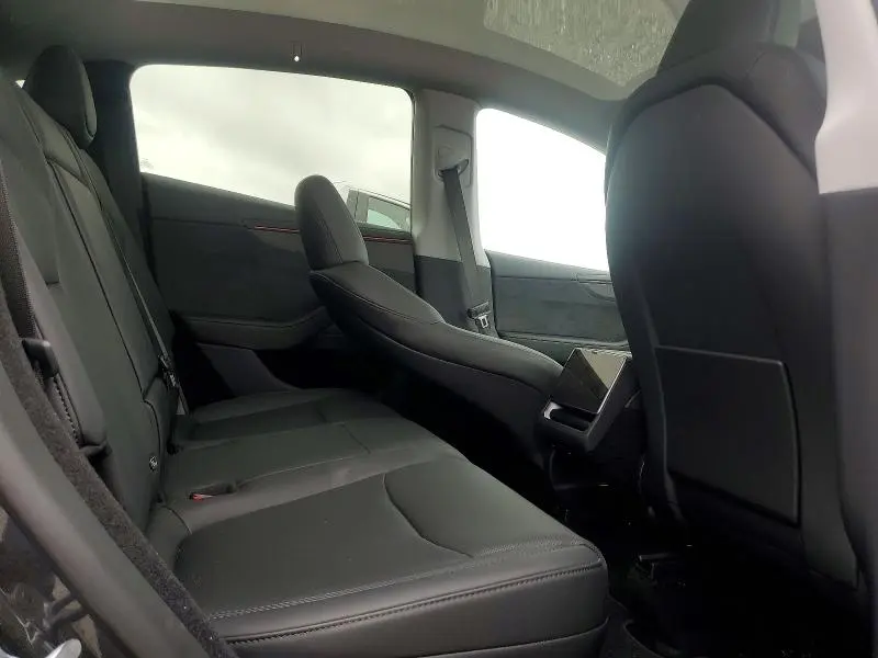 2026 TESLA MODEL Y   