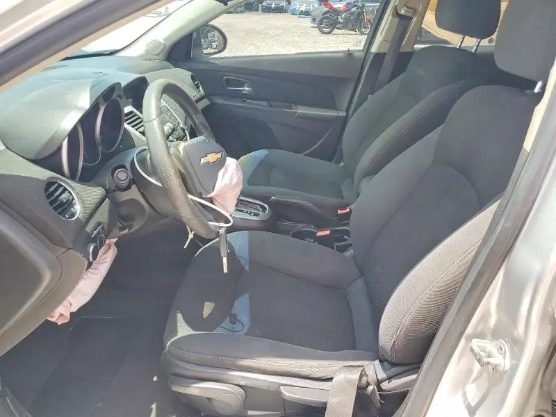 2011 CHEVROLET CRUZE LT  