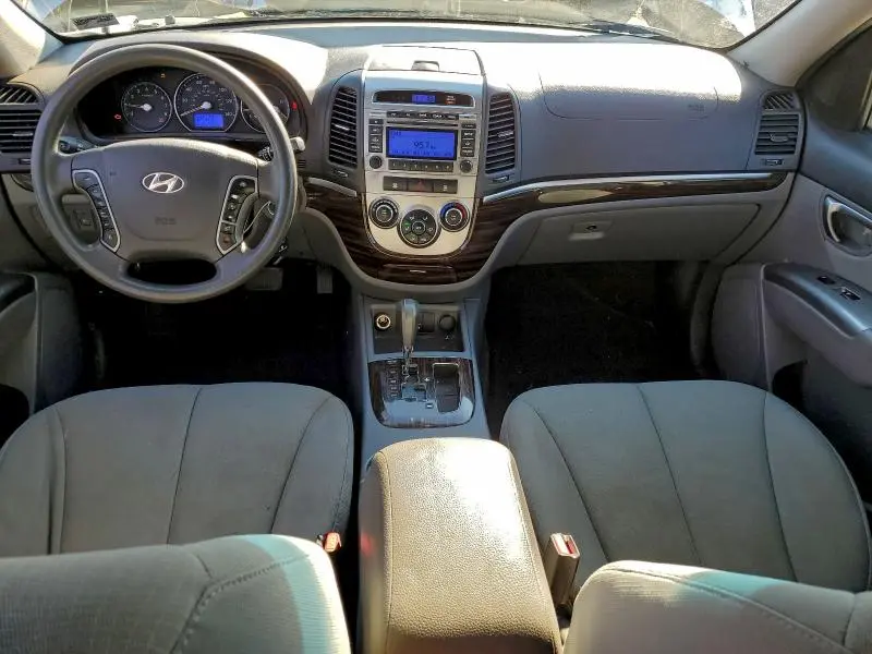 2011 HYUNDAI SANTA FE GLS  