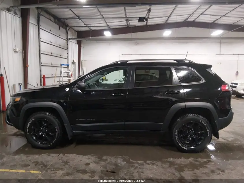 2019 JEEP CHEROKEE TRAILHAWK 4X4