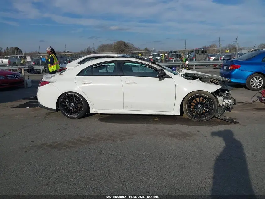 2020 MERCEDES-BENZ CLA 250  