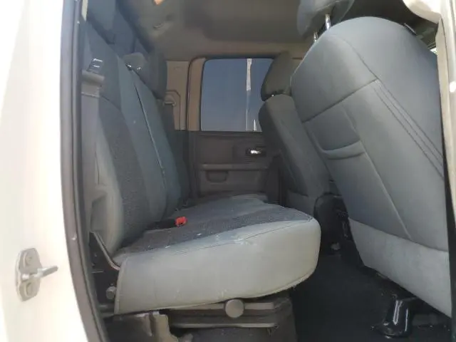 2019 RAM 1500 CLASSIC SLT  
