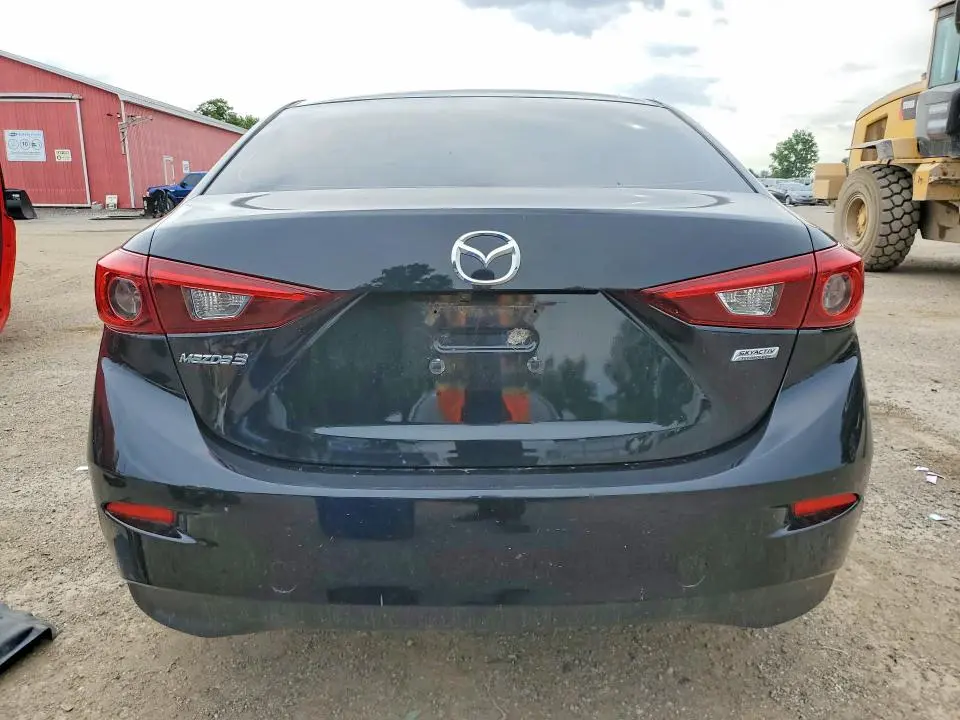 2018 MAZDA 3 GS  