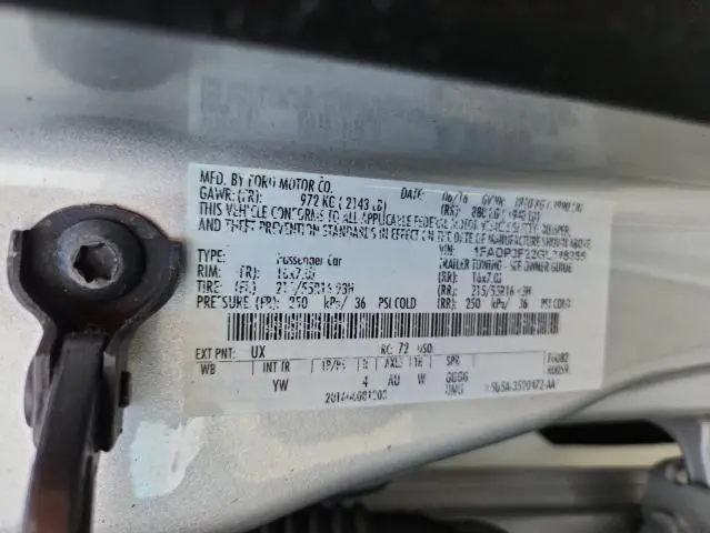 2016 FORD FOCUS SE  