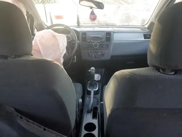 2011 NISSAN VERSA S