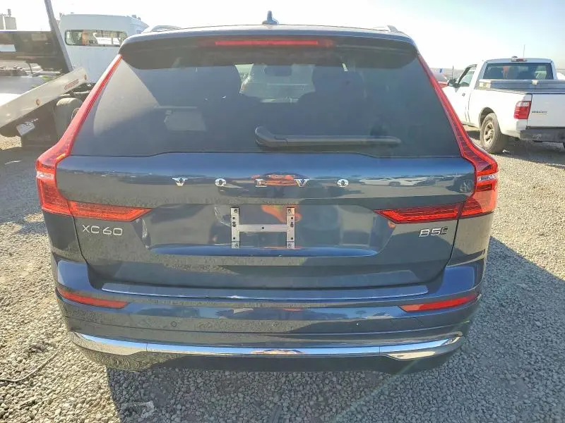 2023 VOLVO XC60 PLUS  