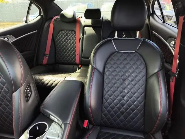 2023 GENESIS G70 3.3T STANDARD  
