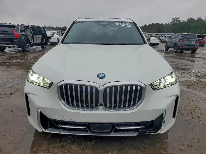 2025 BMW X5 XDRIVE50E  