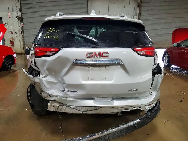 2018 GMC TERRAIN SLT  