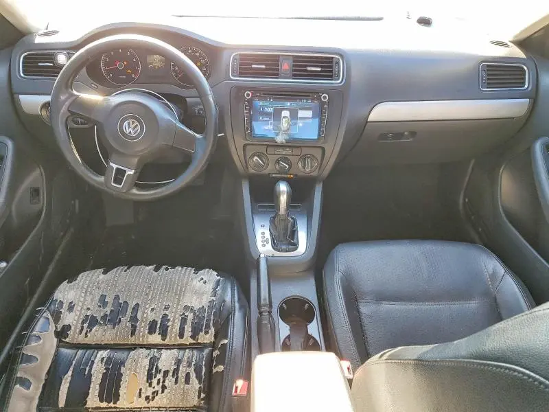 2013 VOLKSWAGEN JETTA SE  