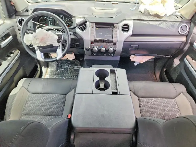 2018 TOYOTA TUNDRA SR5  