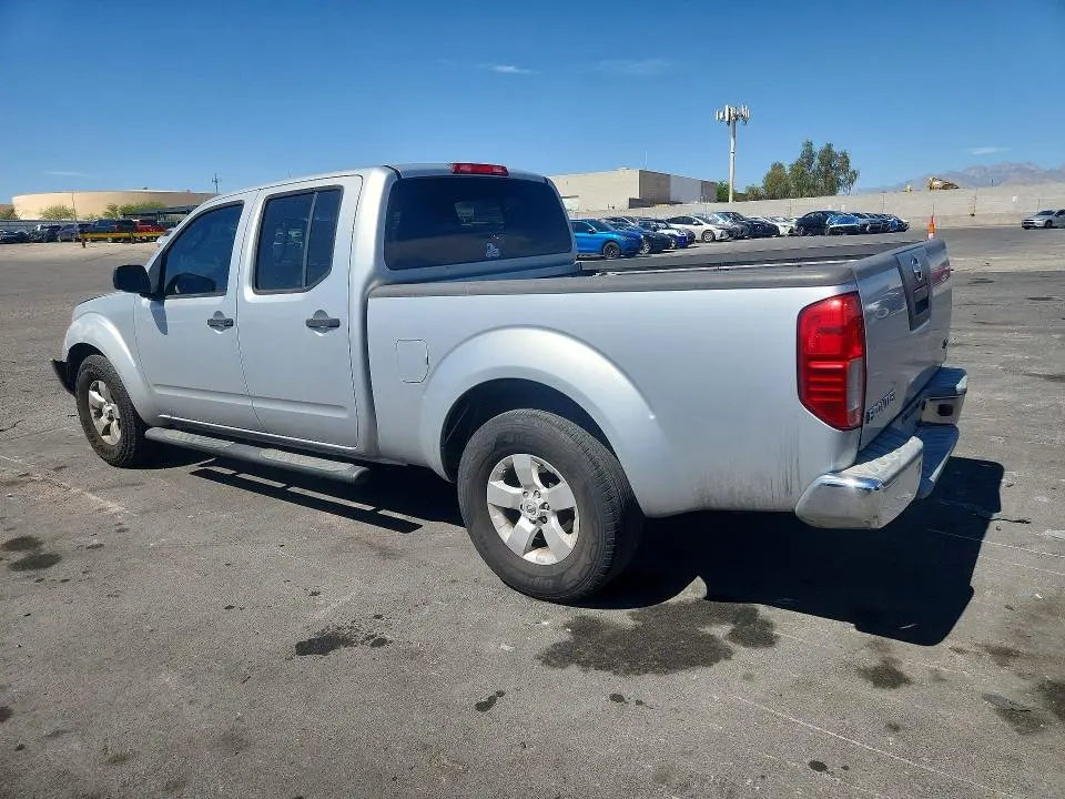 2010 NISSAN FRONTIER SE V6  