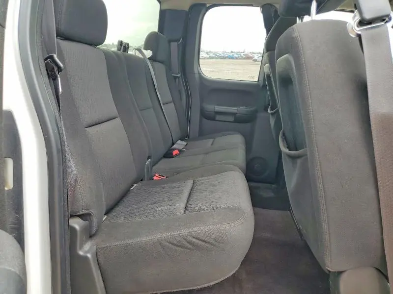 2010 CHEVROLET SILVERADO C1500 LT  