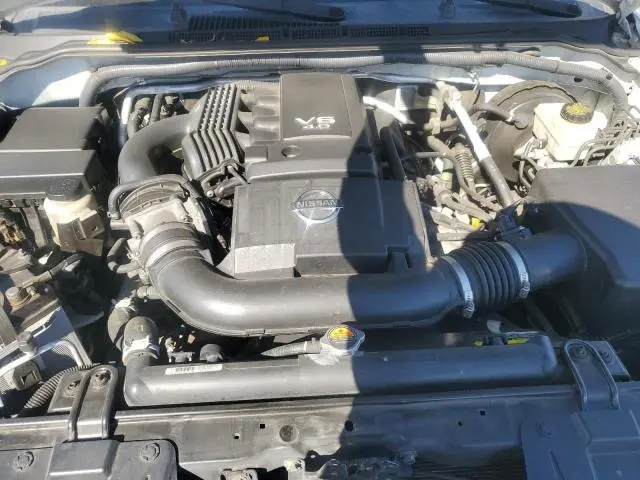 2014 NISSAN FRONTIER S  