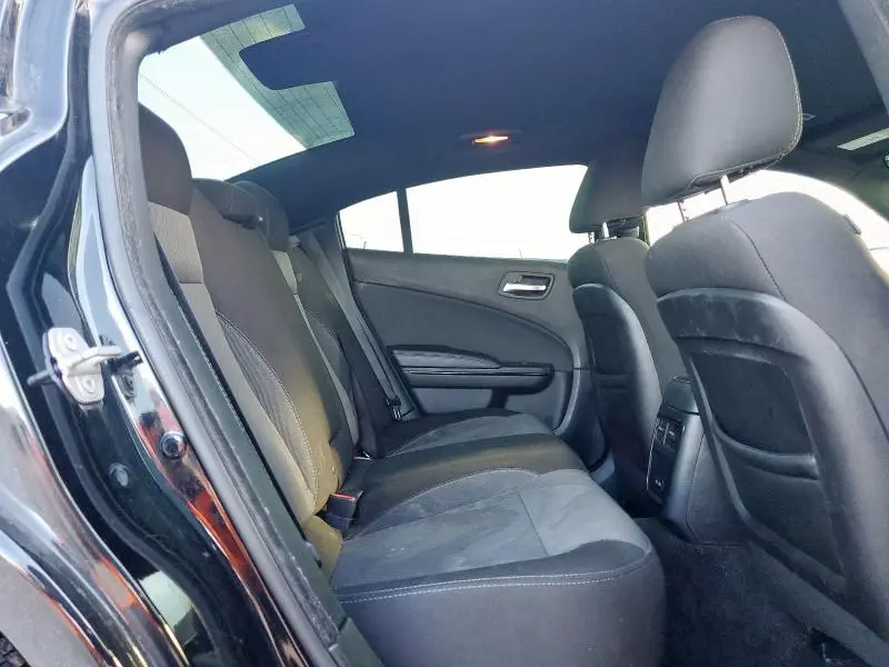 2018 DODGE CHARGER SXT  