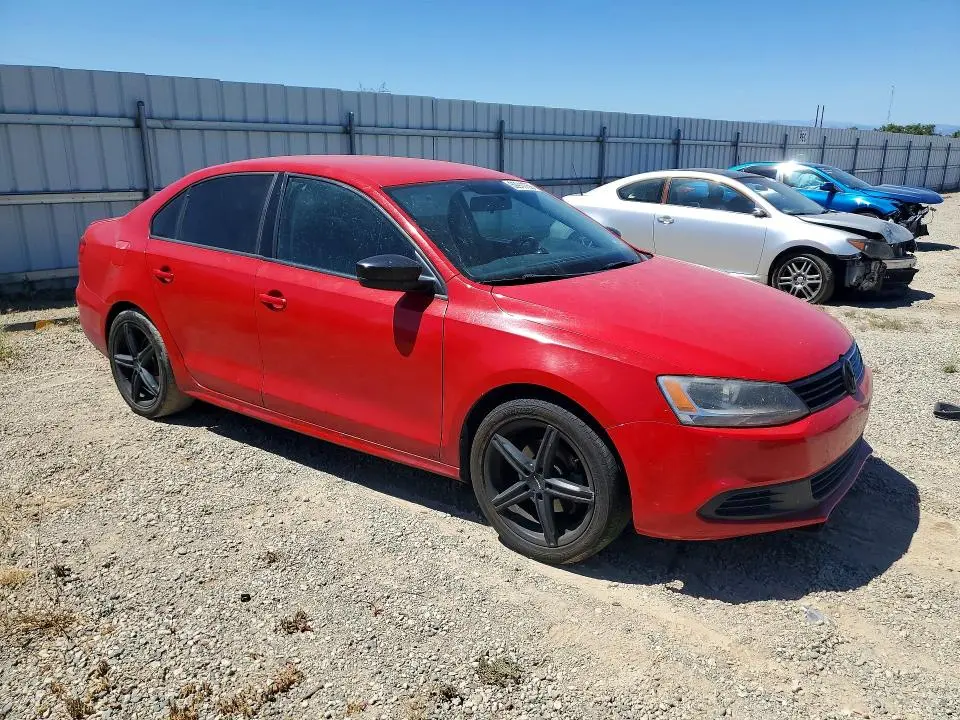 2014 VOLKSWAGEN JETTA BASE  